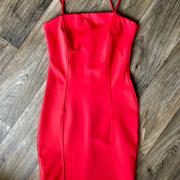 Red Mini Dress Bodycon thin straps fitted - Picture 4 of 6